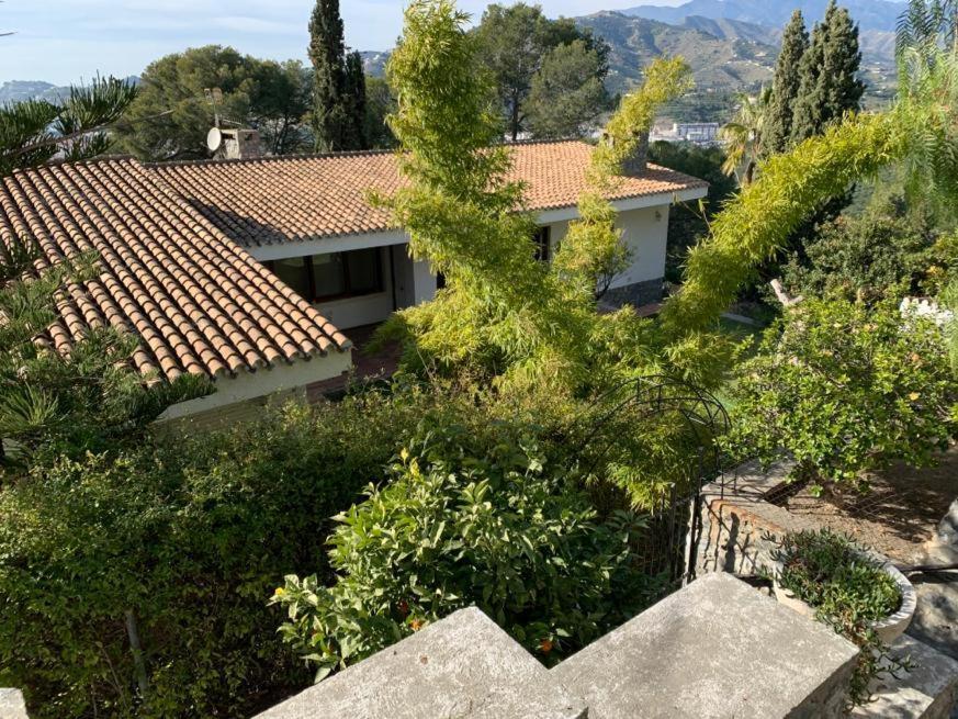 Velez Nazari Los Acantos Almunecar Exterior photo